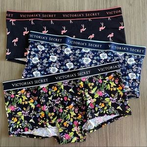 VS Logo Shortie Panties (L)